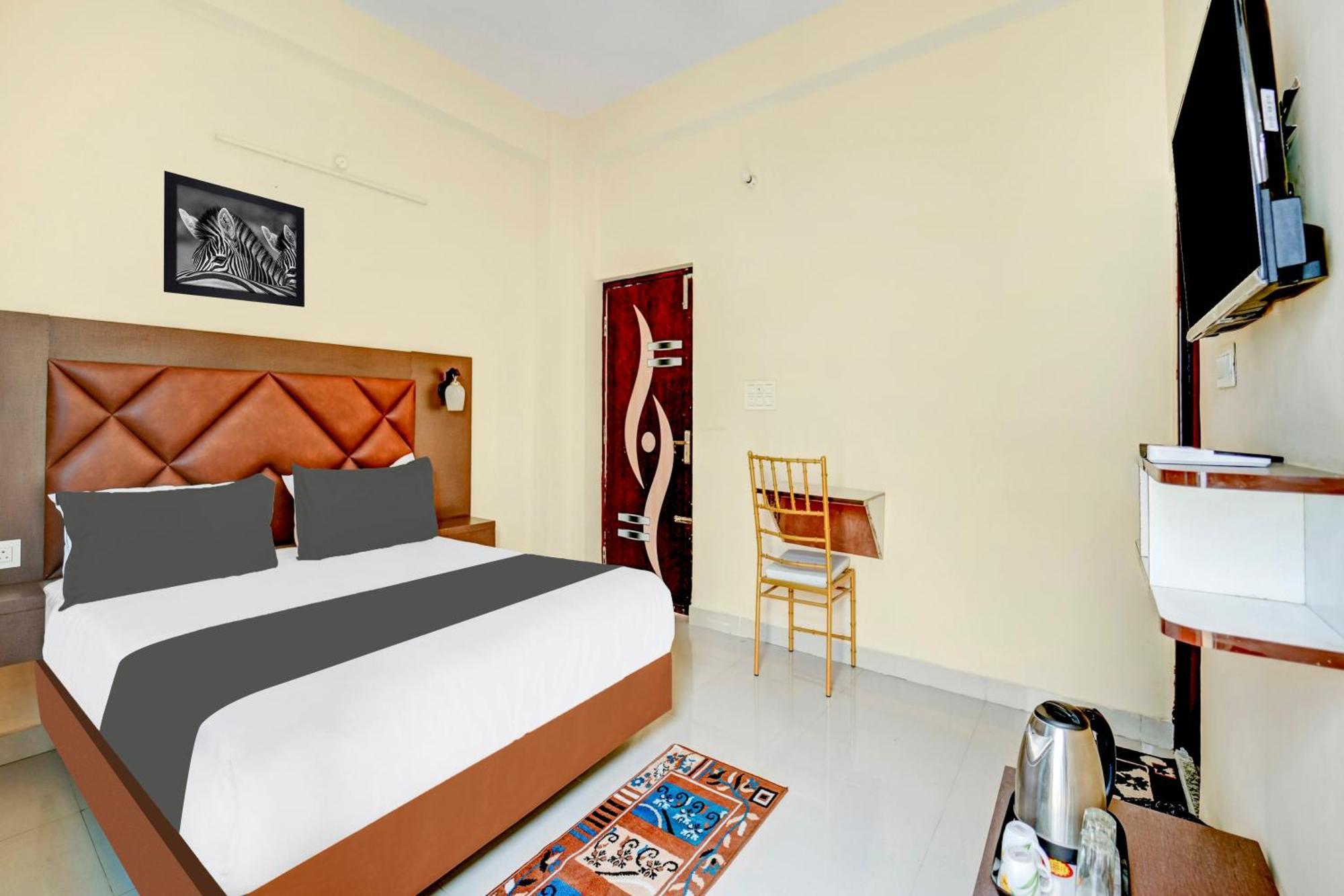 Super Townhouse Anisabad Near Mahavir Sansthan Khagaul Exteriör bild