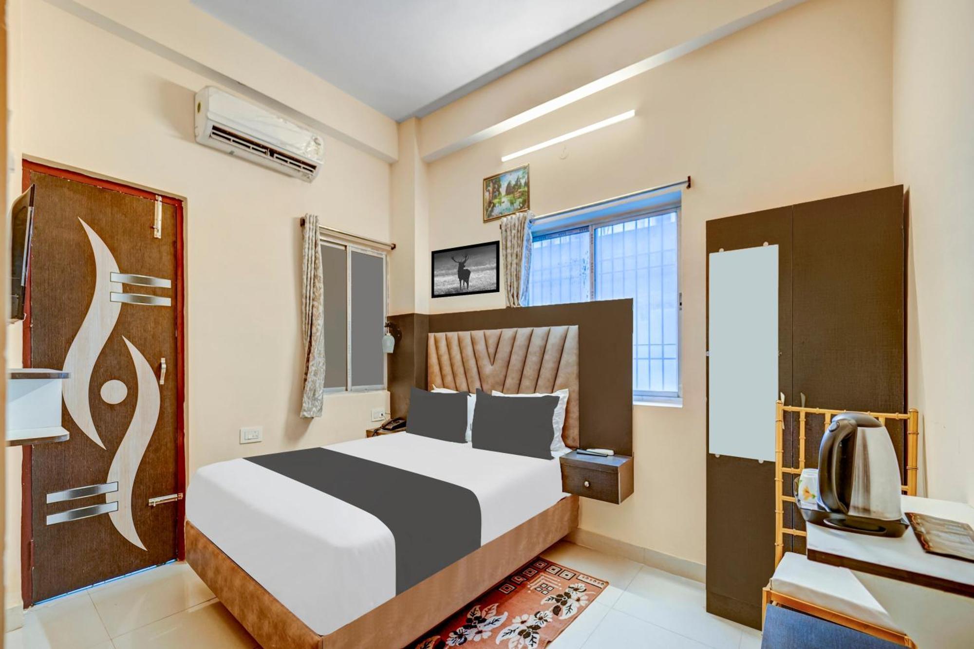 Super Townhouse Anisabad Near Mahavir Sansthan Khagaul Exteriör bild