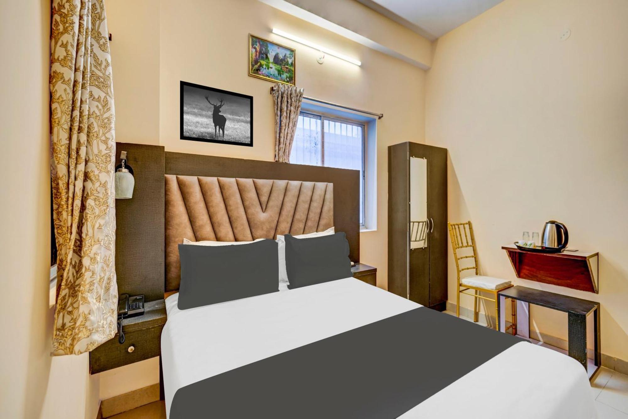 Super Townhouse Anisabad Near Mahavir Sansthan Khagaul Exteriör bild