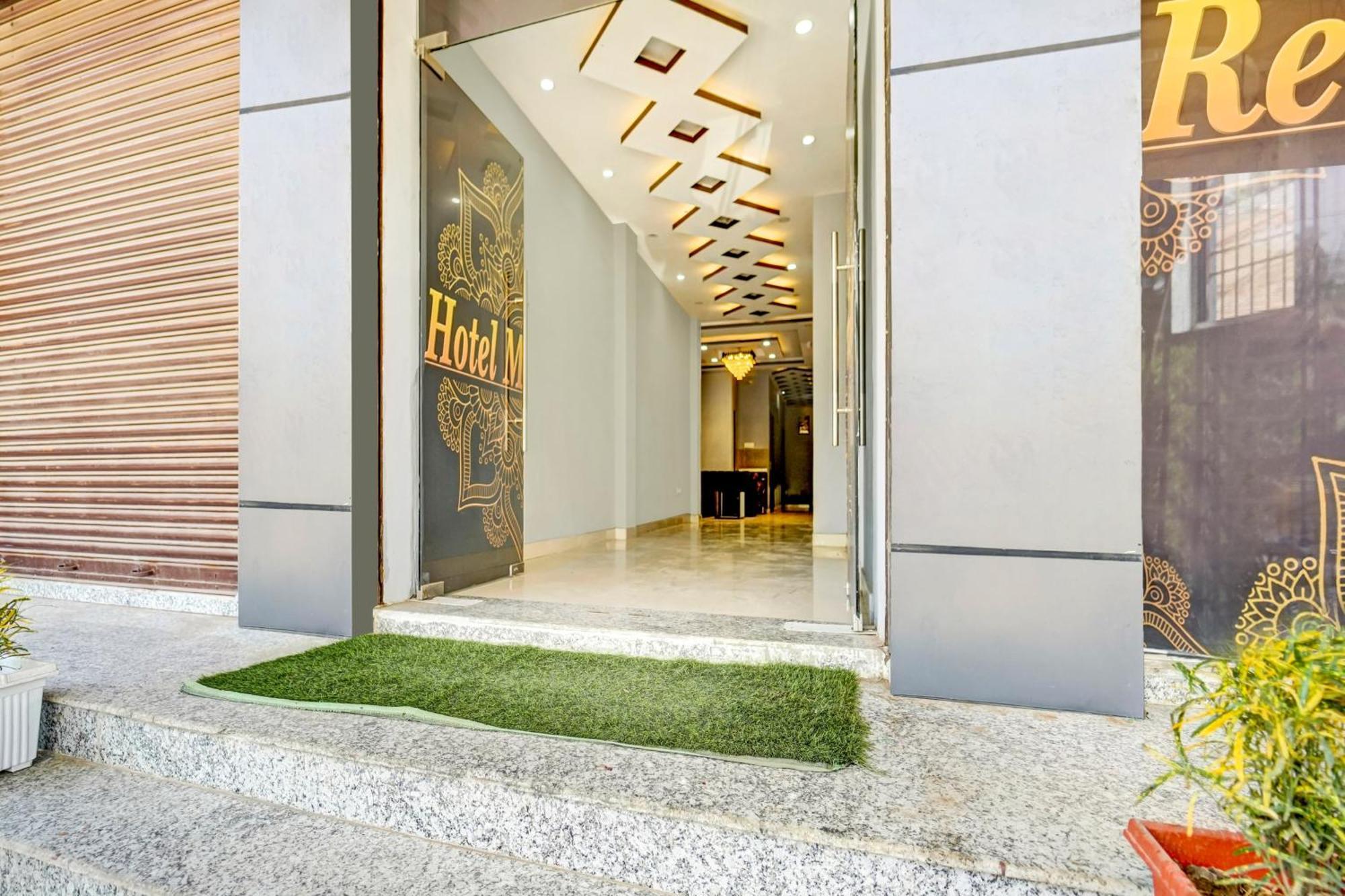 Super Townhouse Anisabad Near Mahavir Sansthan Khagaul Exteriör bild